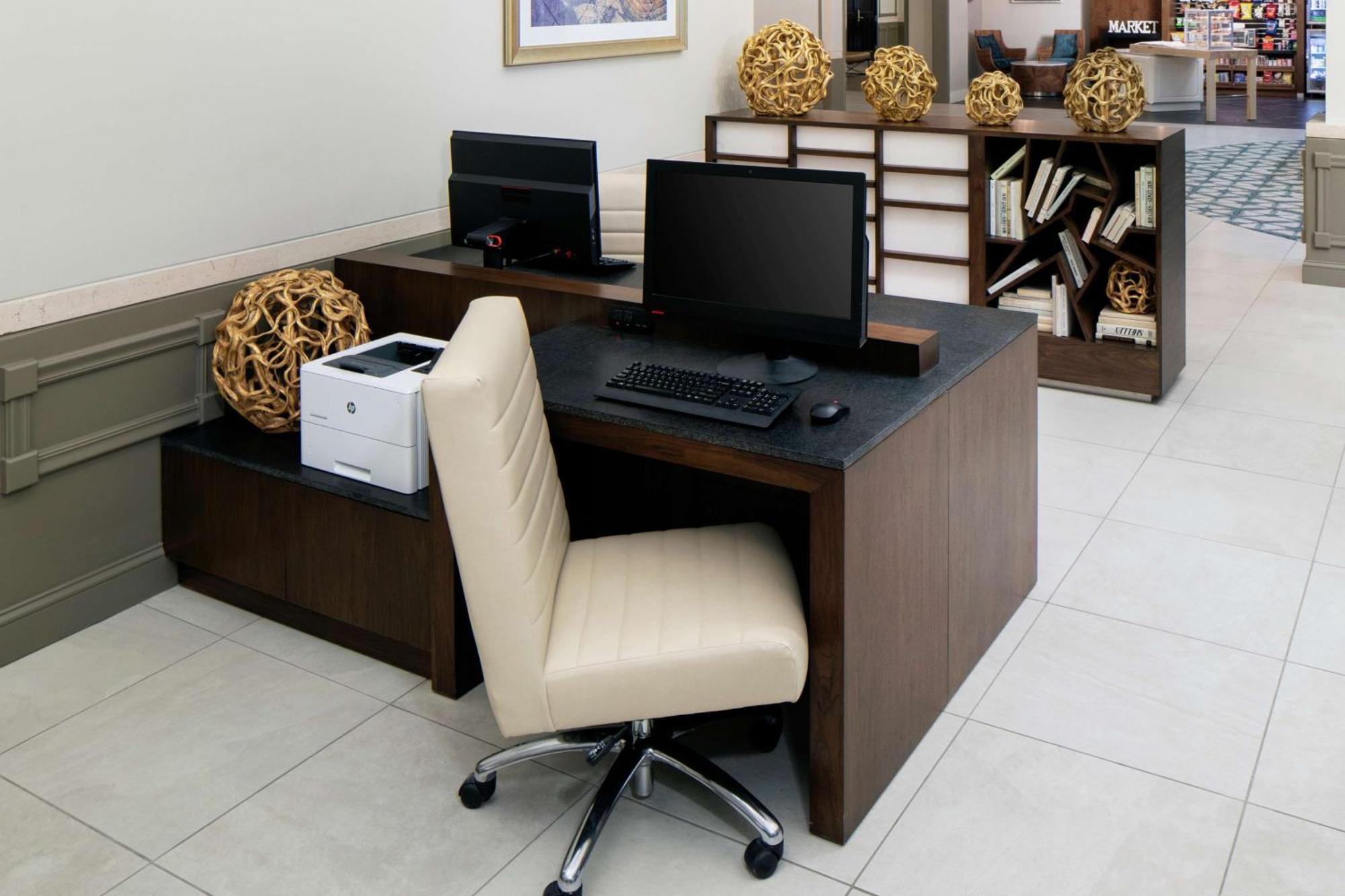 Doubletree By Hilton Nashua Hotel Екстериор снимка