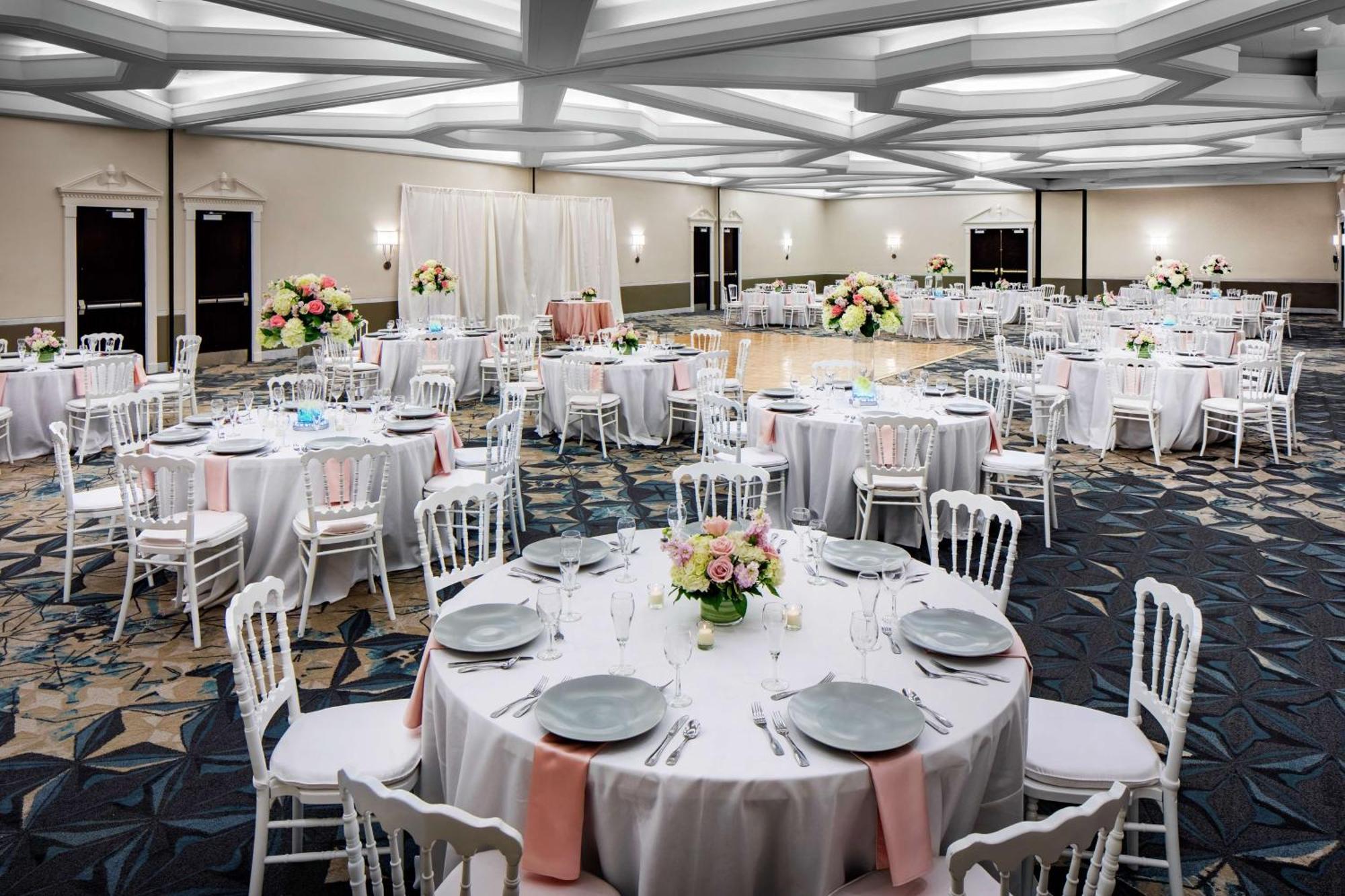 Doubletree By Hilton Nashua Hotel Екстериор снимка