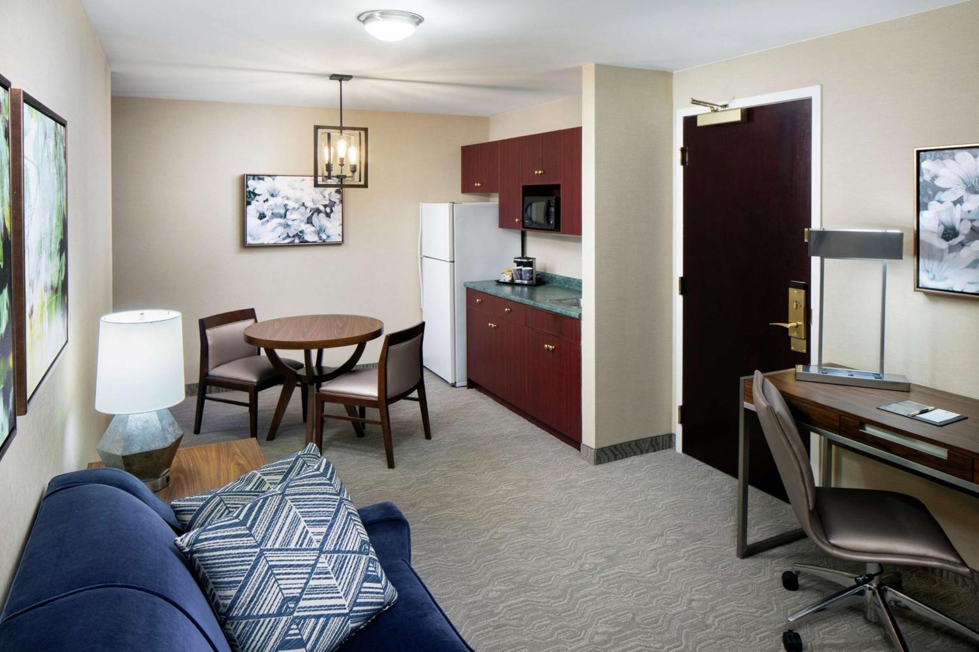 Doubletree By Hilton Nashua Hotel Екстериор снимка