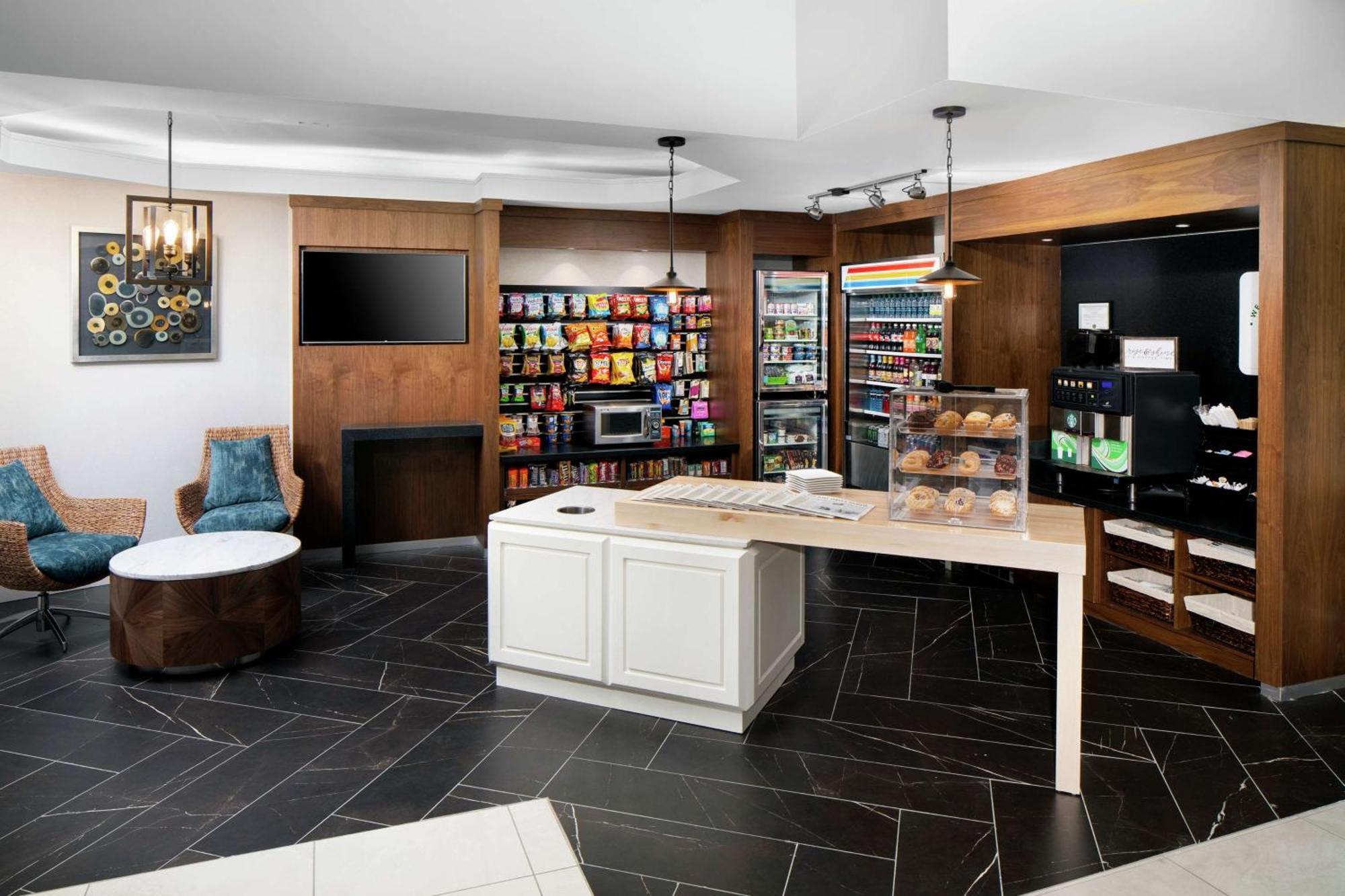 Doubletree By Hilton Nashua Hotel Екстериор снимка