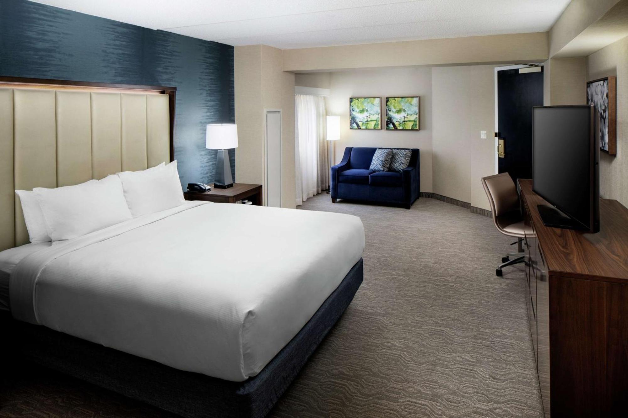Doubletree By Hilton Nashua Hotel Екстериор снимка