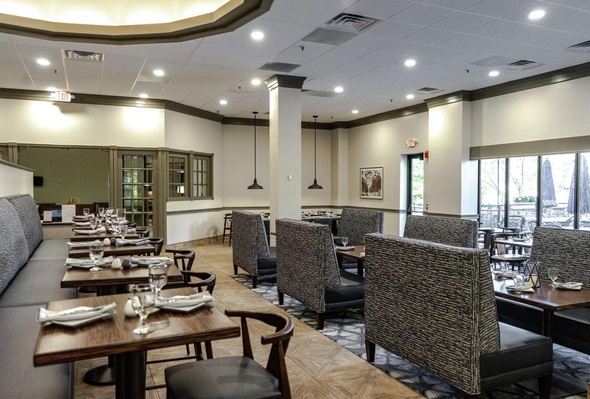 Doubletree By Hilton Nashua Hotel Екстериор снимка