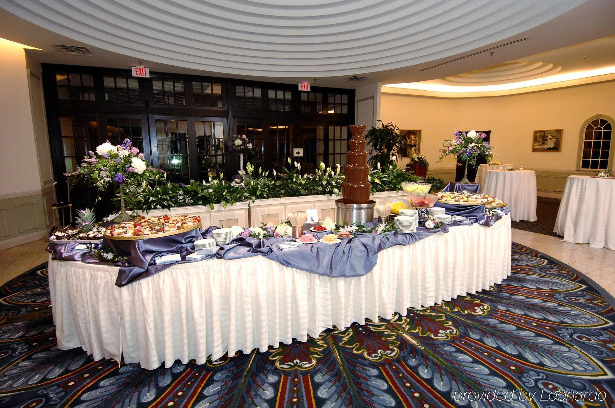 Doubletree By Hilton Nashua Hotel Ресторант снимка