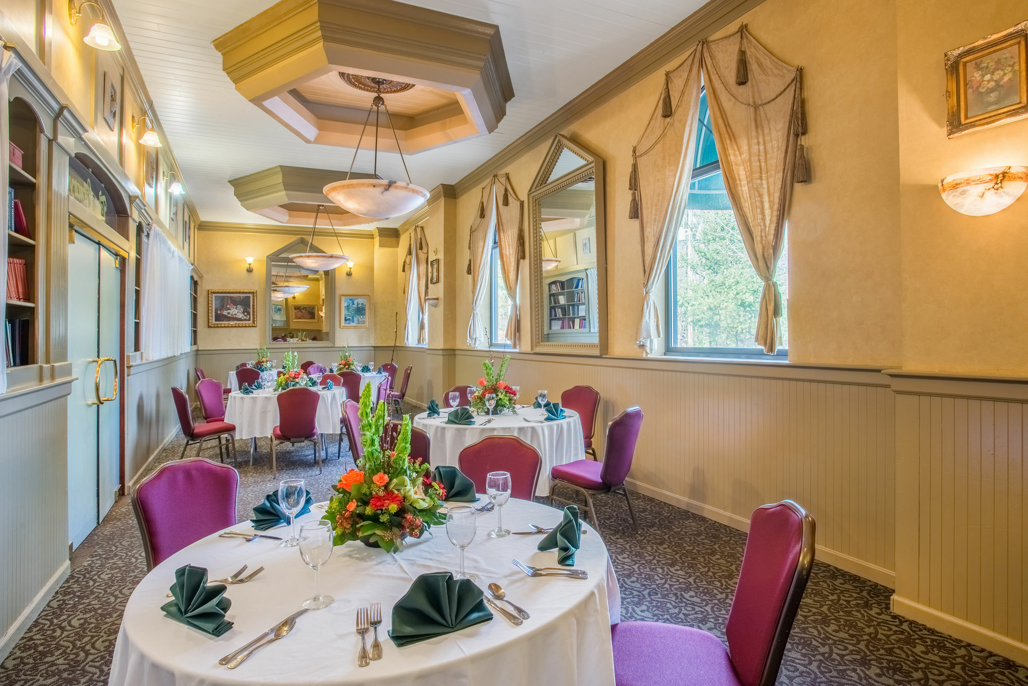 Doubletree By Hilton Nashua Hotel Екстериор снимка
