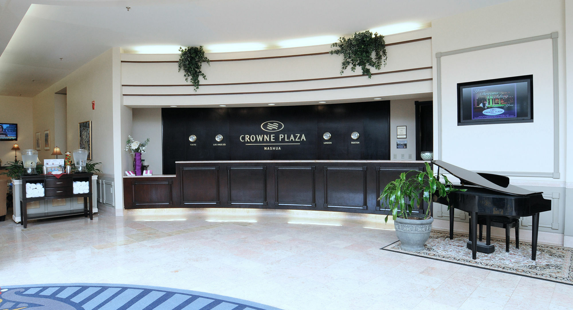 Doubletree By Hilton Nashua Hotel Екстериор снимка
